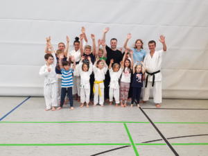 Anfängerkurs für Jung und Alt - Karate SV Ingolstadt-Haunwöhr